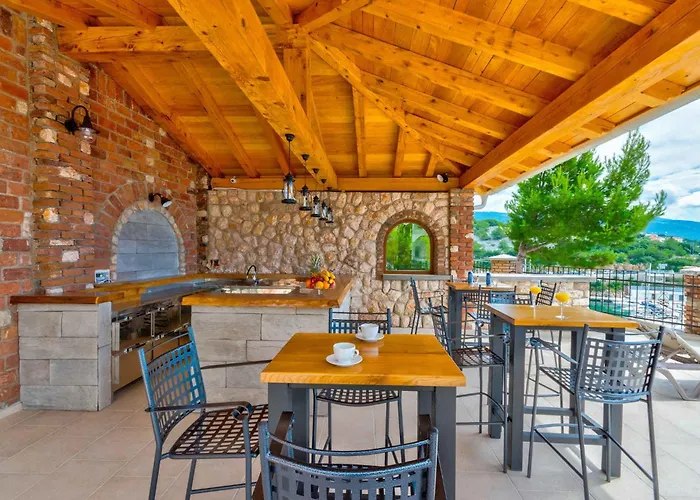 Daire With Pool In 39520 Novi Vinodolski