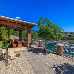 Apartament With Pool In 39520 Novi Vinodolski